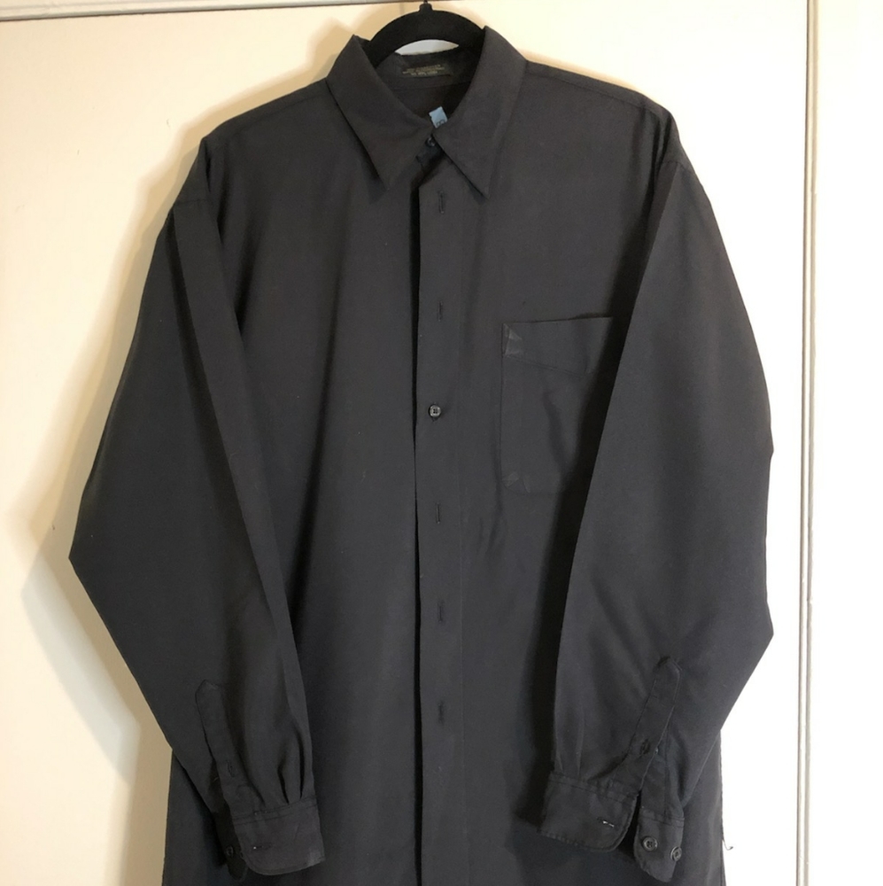HILL & ARCHER MEN'S dress shirt. Black long sleeve.